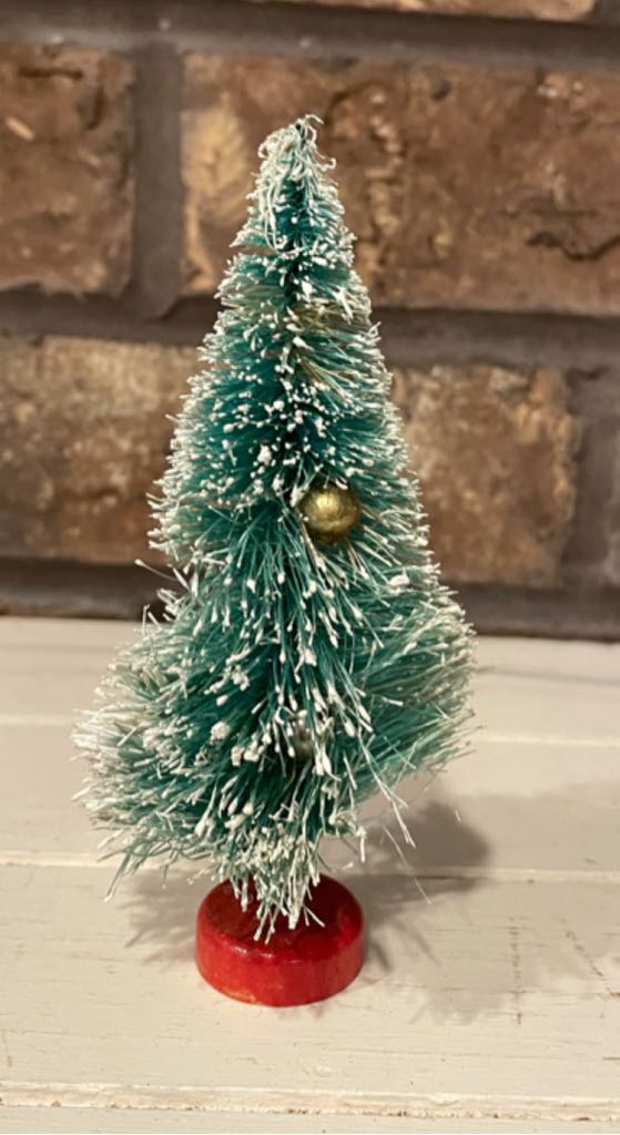 Dept 56 - A Bloomin’ Merry Christmas