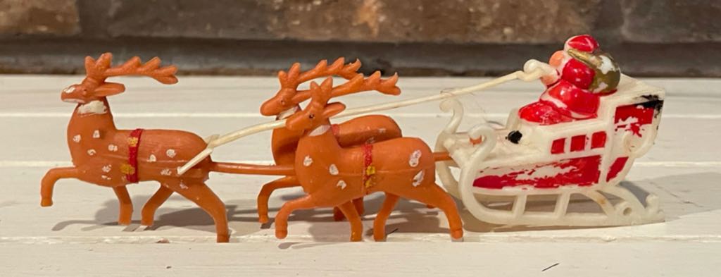 Putz - Village - Santa, Sleigh And Reindeer - Santa (Putz Village) ornament collectible - Main Image 2