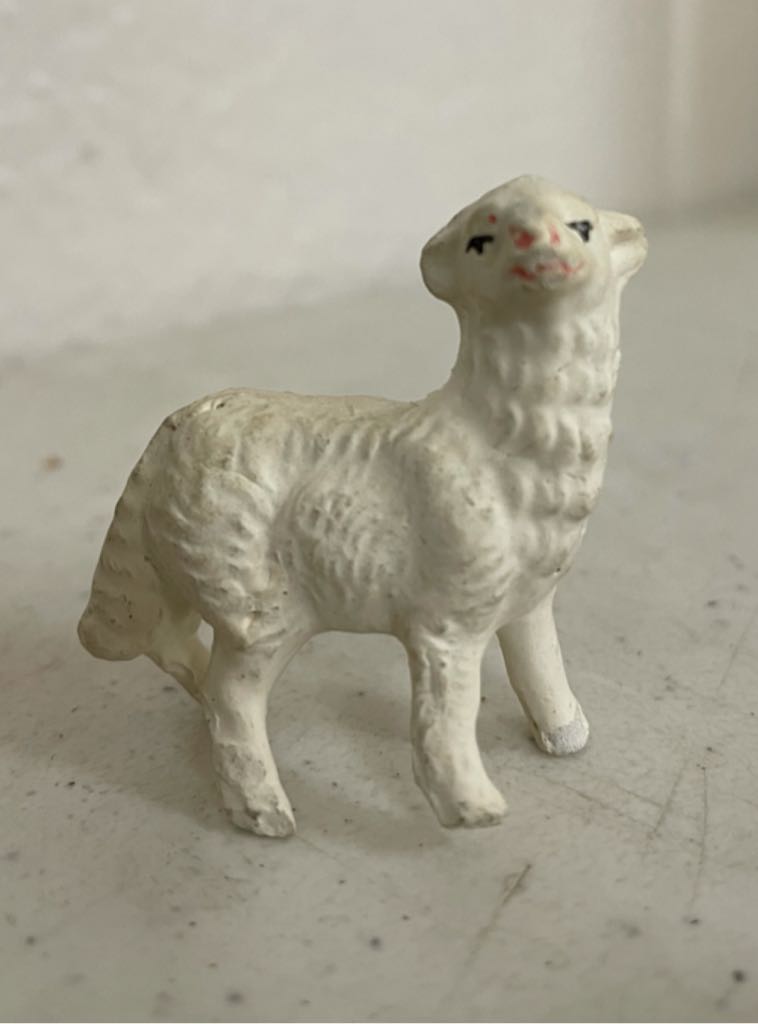 Chenille - Elf - (2/8) - Standing