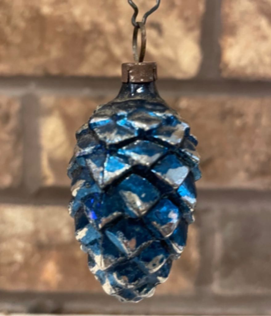 C.S. Columbia - (Set 3) - Animal - Ox - Supine