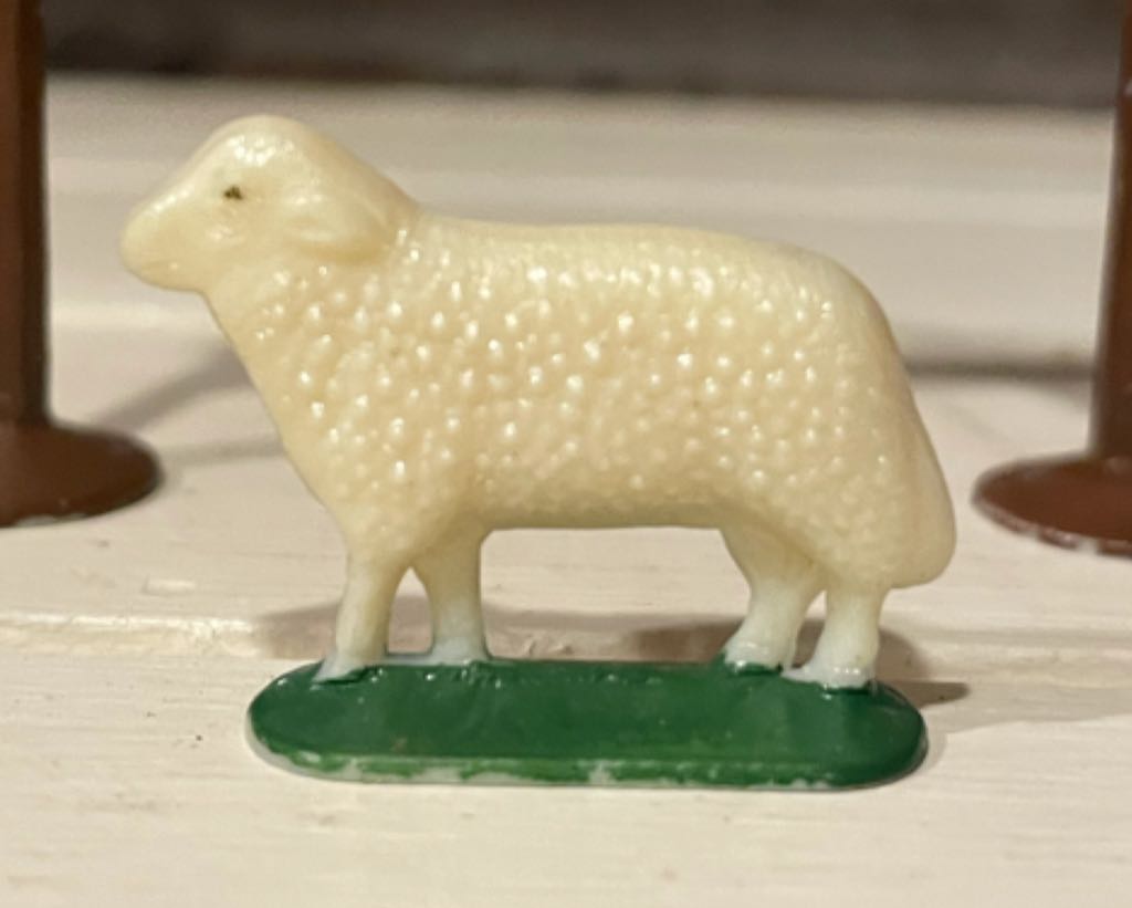 Margarine Promotion - (Set 2) - Fri-Homa Eigelb - Animal - Sheep - Standing - Animals (Nativity) ornament collectible - Main Image 1