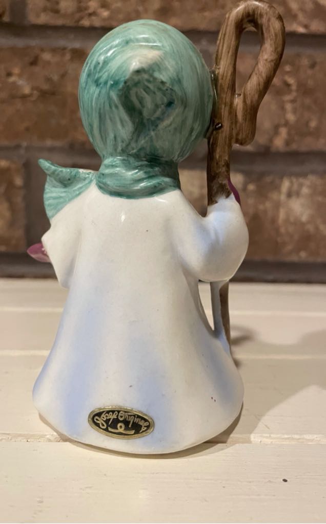 Josef Originals - (Set 1) - Shepherd- Holding Staff - Shepherd (Nativity) ornament collectible - Main Image 2