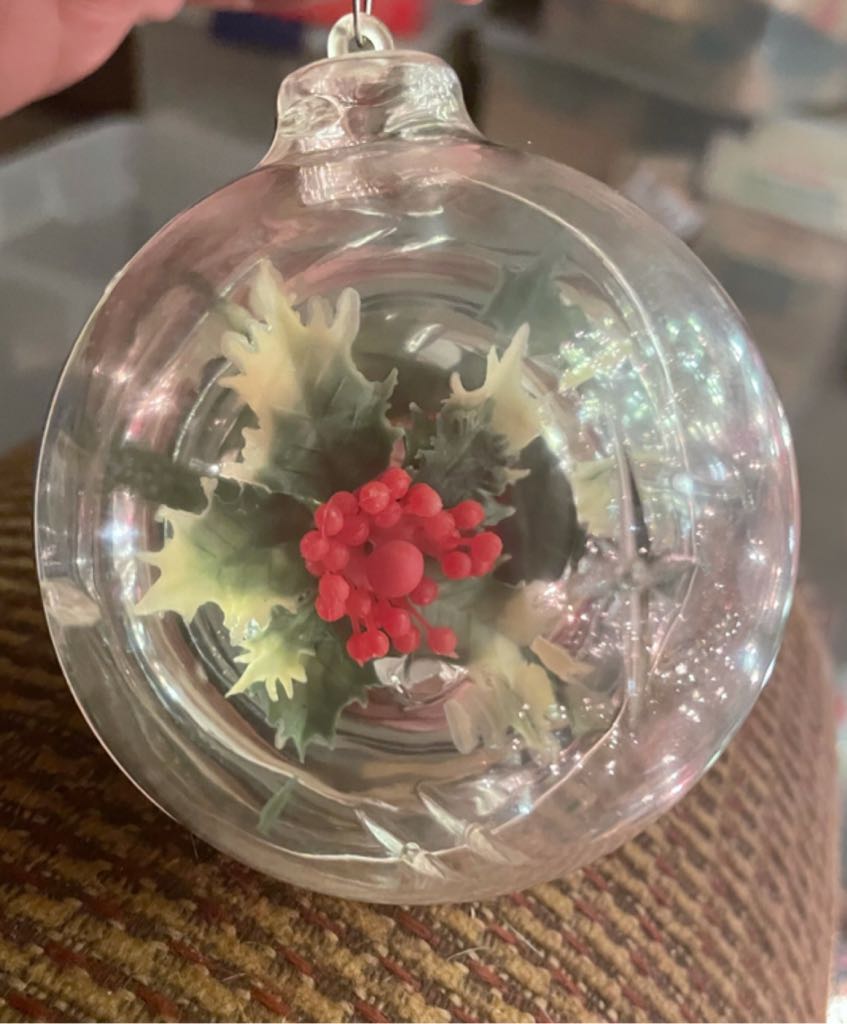 Jewelbrite - (Set 3) - Orb - Holly - Yellow - Flower (3D Diorama) ornament collectible - Main Image 1
