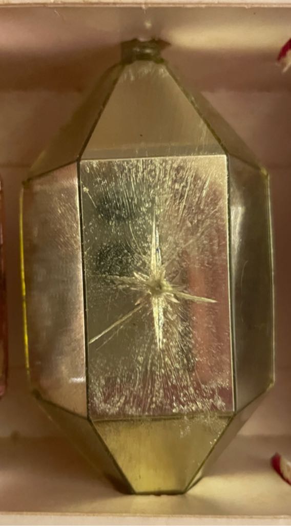 Jewelbrite - (Set 13) - Hexagon - Clear Yellow - Chorister - Yellow - Choir (3D Diorama) ornament collectible - Main Image 2