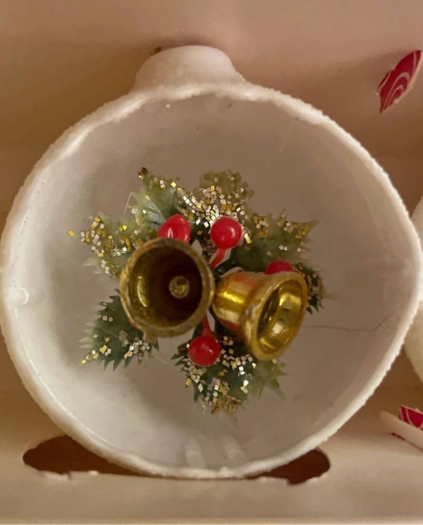 Feather Tree - Ball - Purple - White Stripe