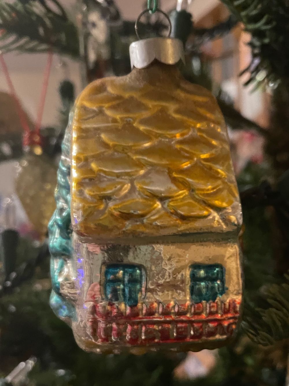 Figural - House - Small - House (Figural) ornament collectible - Main Image 3