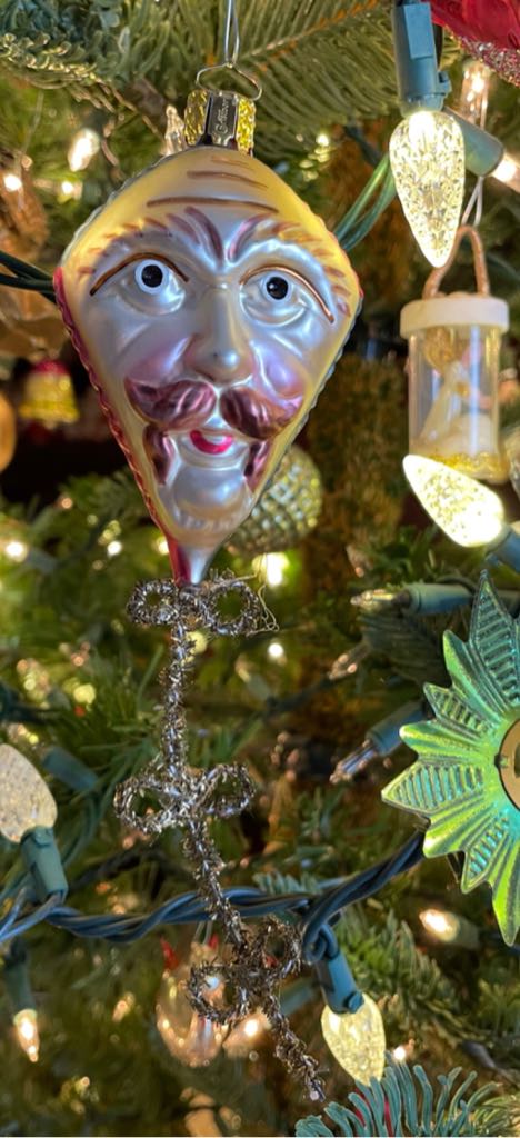 Jewelbrite - (Set 18) - Open Hexagon - Santa Standing In front Of Pine Tree