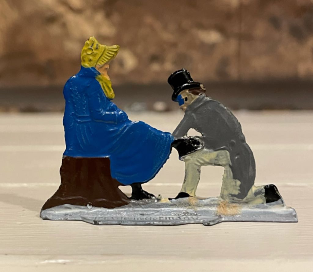 Hans Heinrichsen - Putz - Man Putting Skates On Lady - Winter Scene (Putz Villager) ornament collectible - Main Image 2