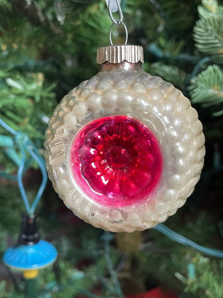 Shiny Brite - Bumpy - Double Reflector - Double Reflector (Bumpy) ornament collectible - Main Image 2