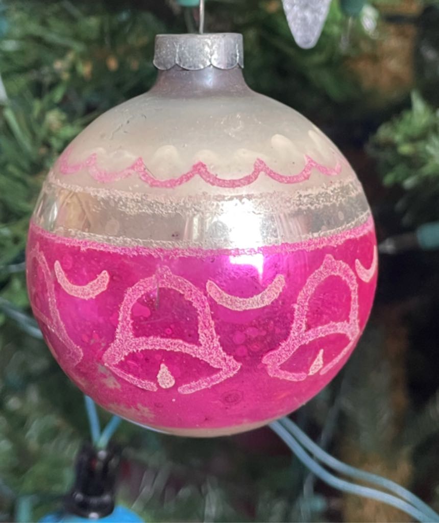 Shiny Brite - Round - Stencil - Bells - Stencil (Round) ornament collectible - Main Image 1