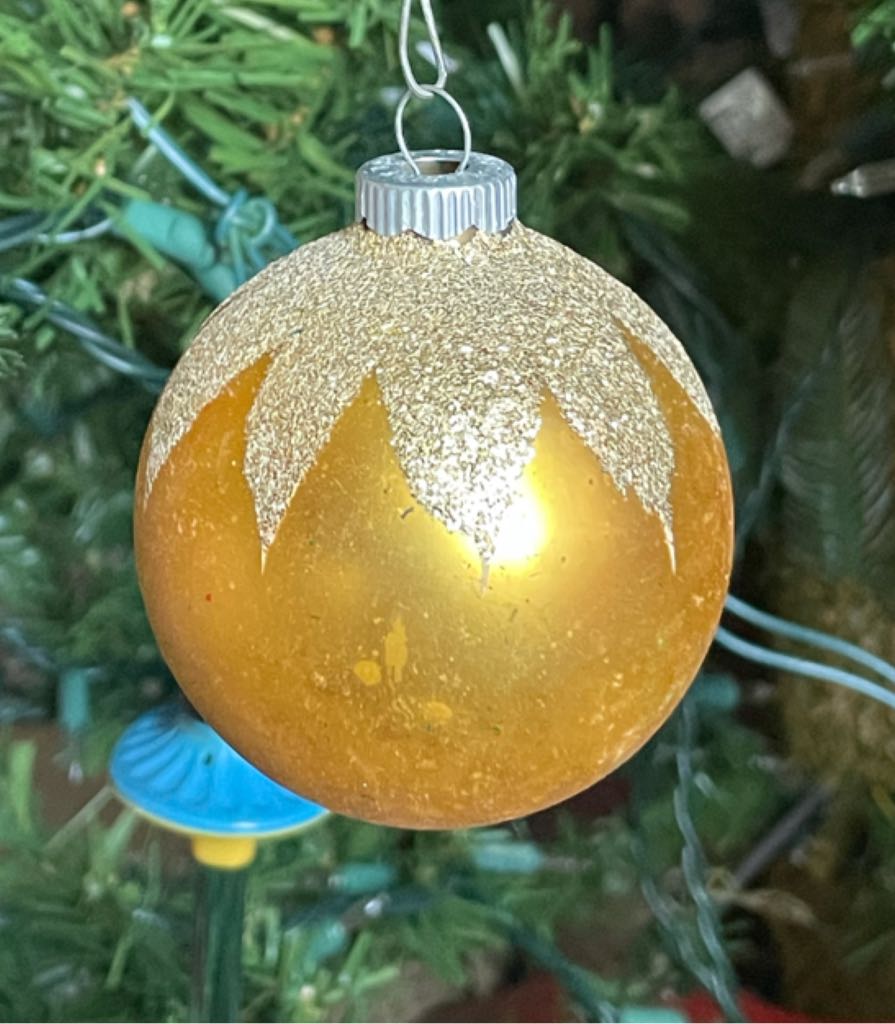 Yule Gems - (Set 2) - Diamond - Red - Soldier - Blue Uniform