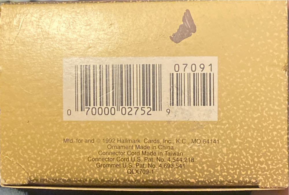 Feathered Friends -  Bird (Magic -Light) ornament collectible [Barcode 070000027529] - Main Image 3