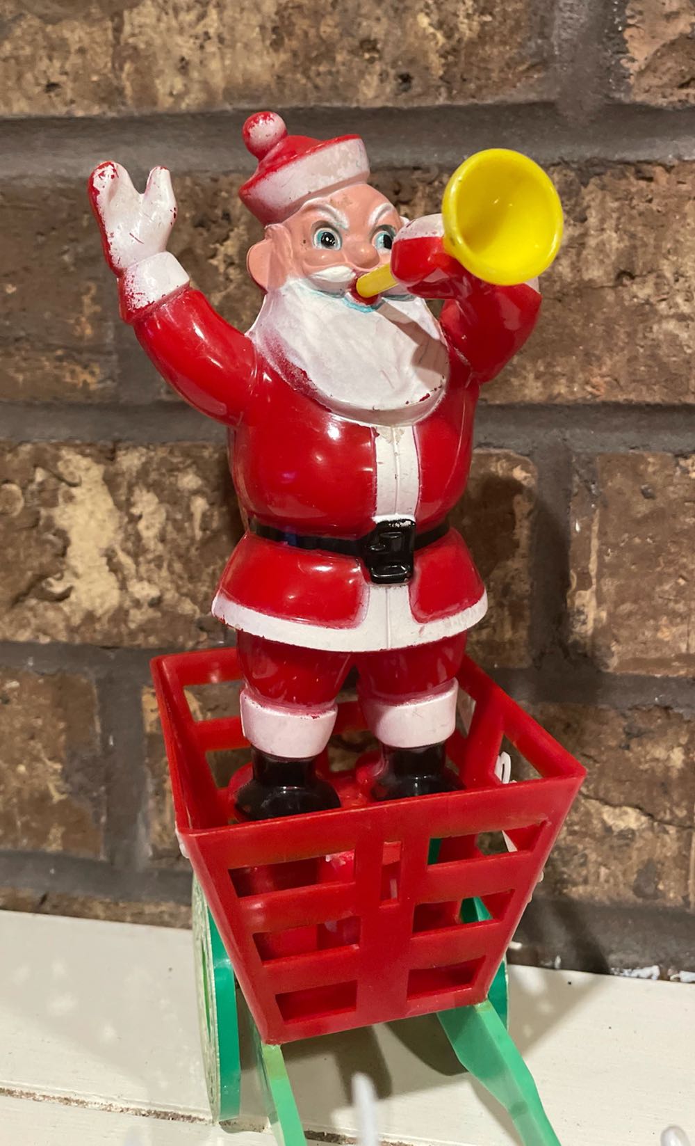 Rosen - Christmas - Santa’s Candy Wagon - Santa (Candy Container) ornament collectible - Main Image 3