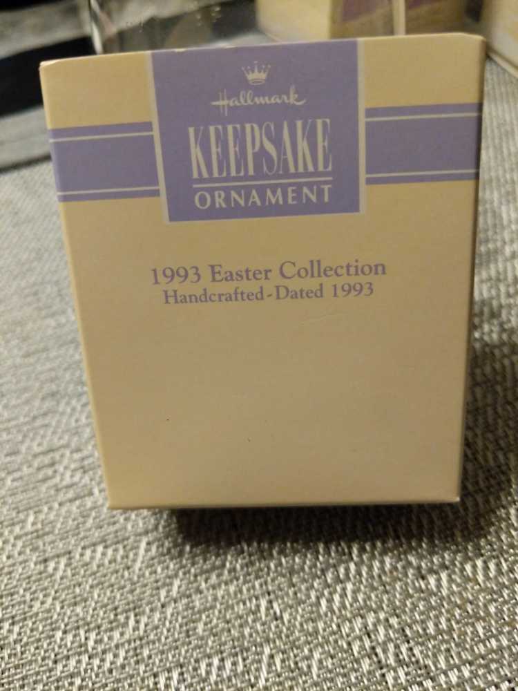 Hallmark Keepsake Baby’s First Easter Collection  (Easter) ornament collectible [Barcode 015012039962] - Main Image 2