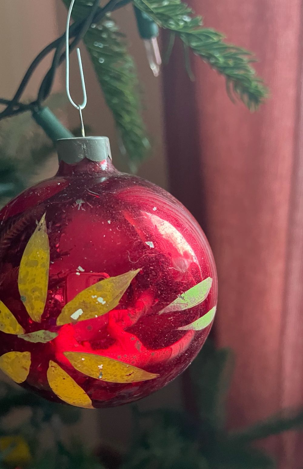 Poland - Round - Flower - Red - Flowers (Round) ornament collectible - Main Image 2