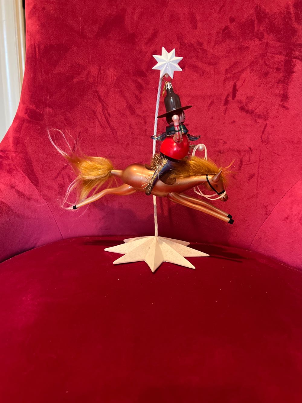 Round Up  ornament collectible - Main Image 2