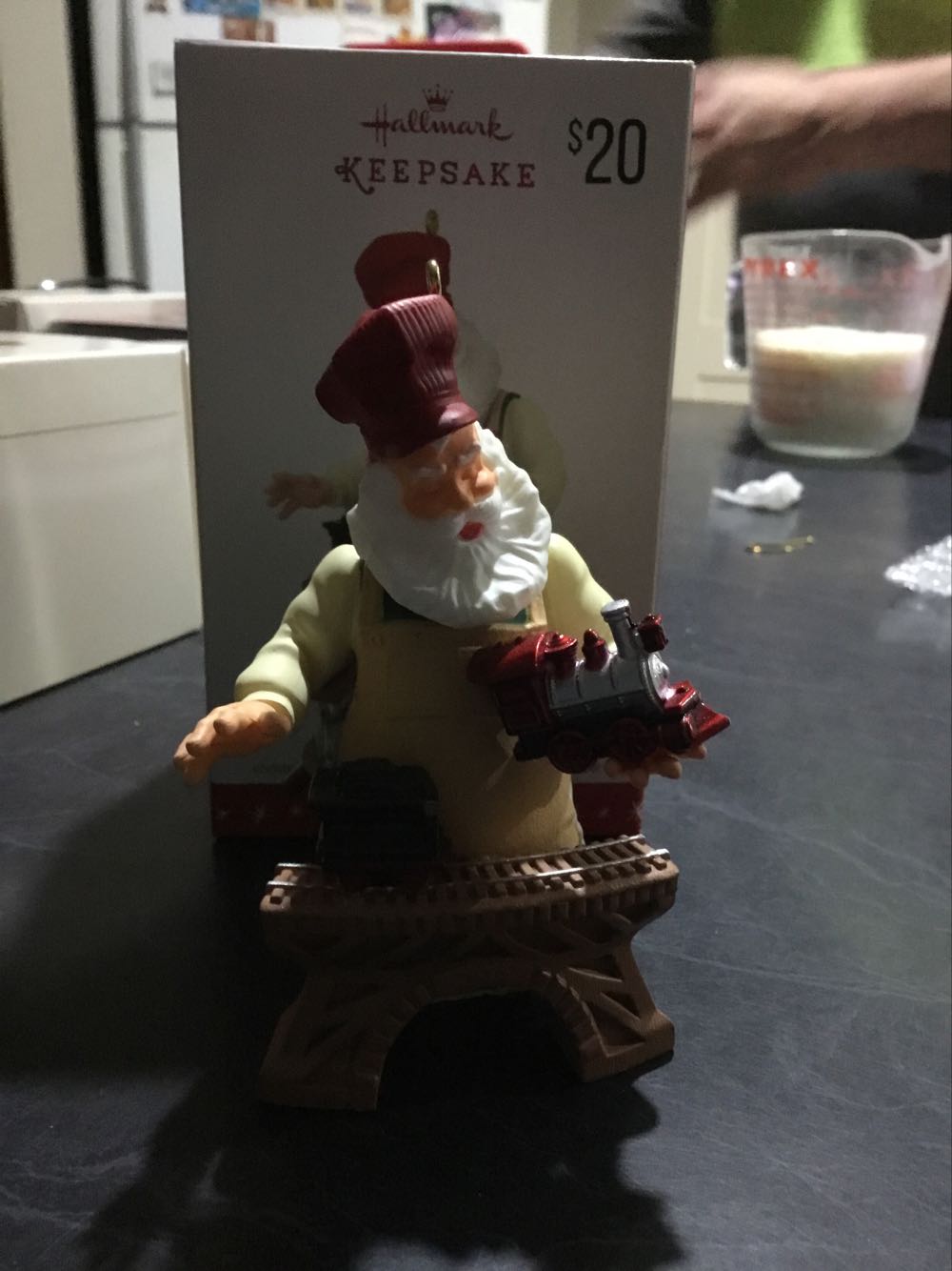 Toymaker Santa 2016 - Toymaker Santa ornament collectible - Main Image 3