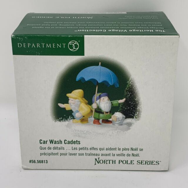 Toymaker Santa - 2021 - #22 - Holding Carousel