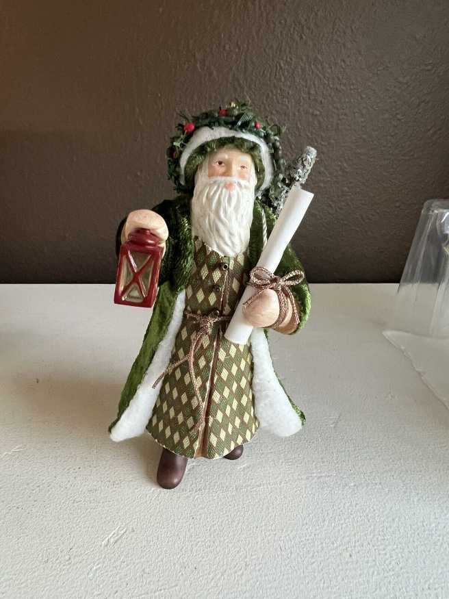 Father Christmas 2009 #6 In the Series - Father Christmas ornament collectible - Main Image 3