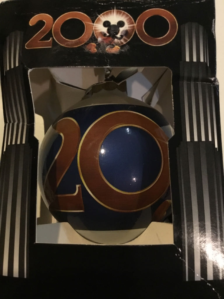 Mickey 2000 Bauble - Disney Mickey Mouse ornament collectible [Barcode 417031296683] - Main Image 2