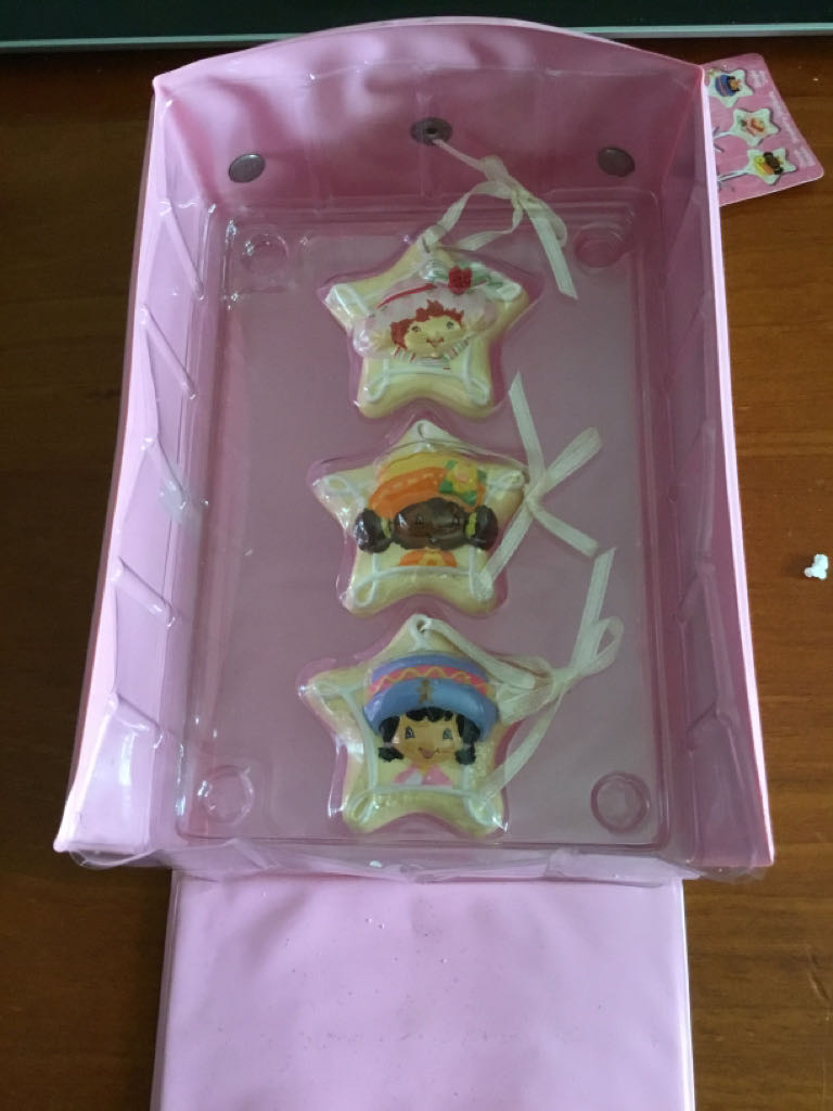 Strawberry Shortcake - Strawberry Shortcake ornament collectible [Barcode 661526172314] - Main Image 2