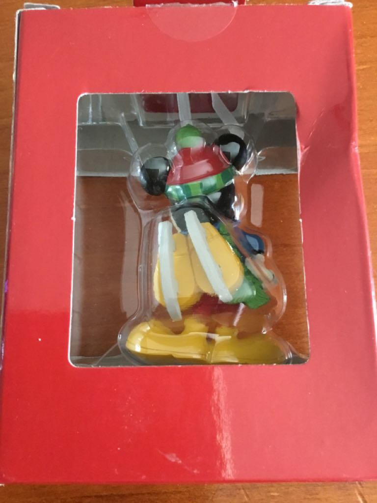 Mickey Mouse Ice Skating - Disney Mickey Mouse ornament collectible [Barcode 9300728917477] - Main Image 2
