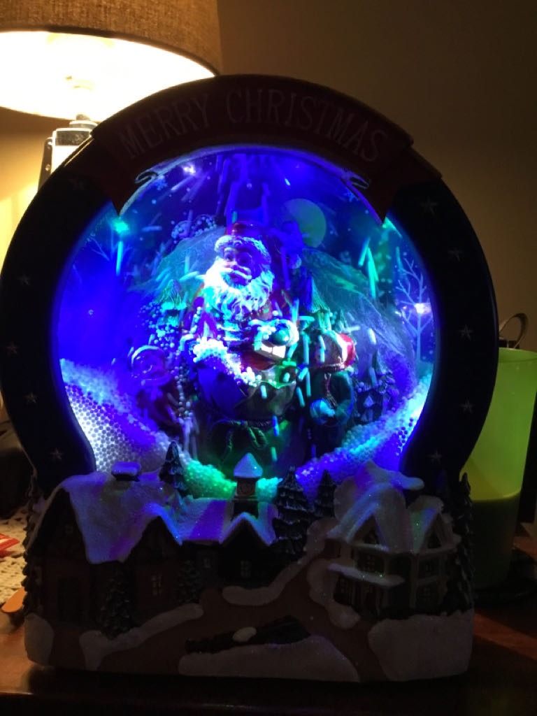 Musical Snow Scene LED  ornament collectible [Barcode 9348262015679] - Main Image 2