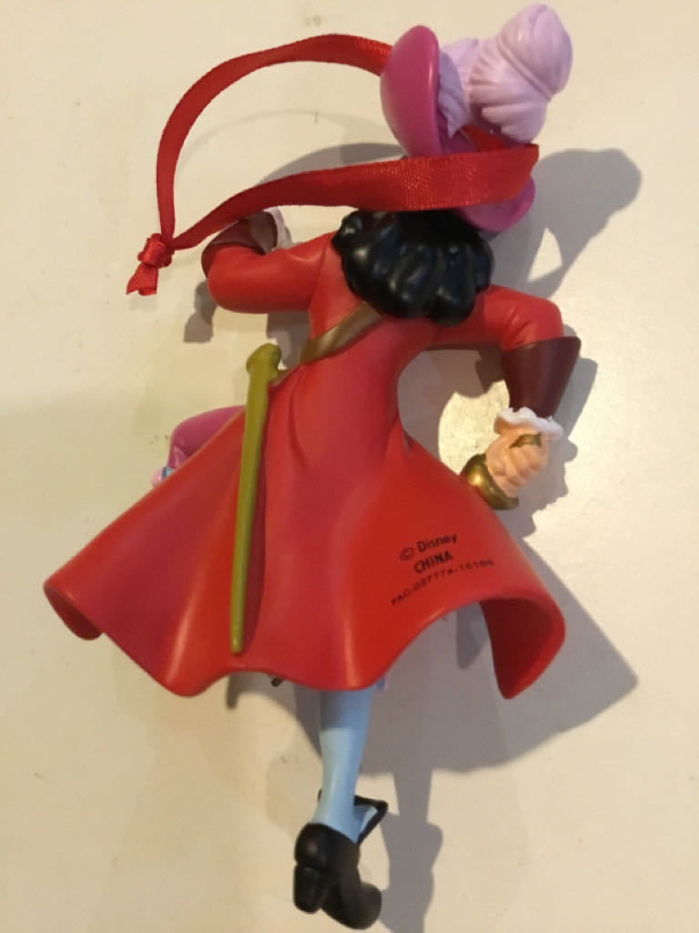 Captain Hook - Disney Peter Pan ornament collectible - Main Image 2