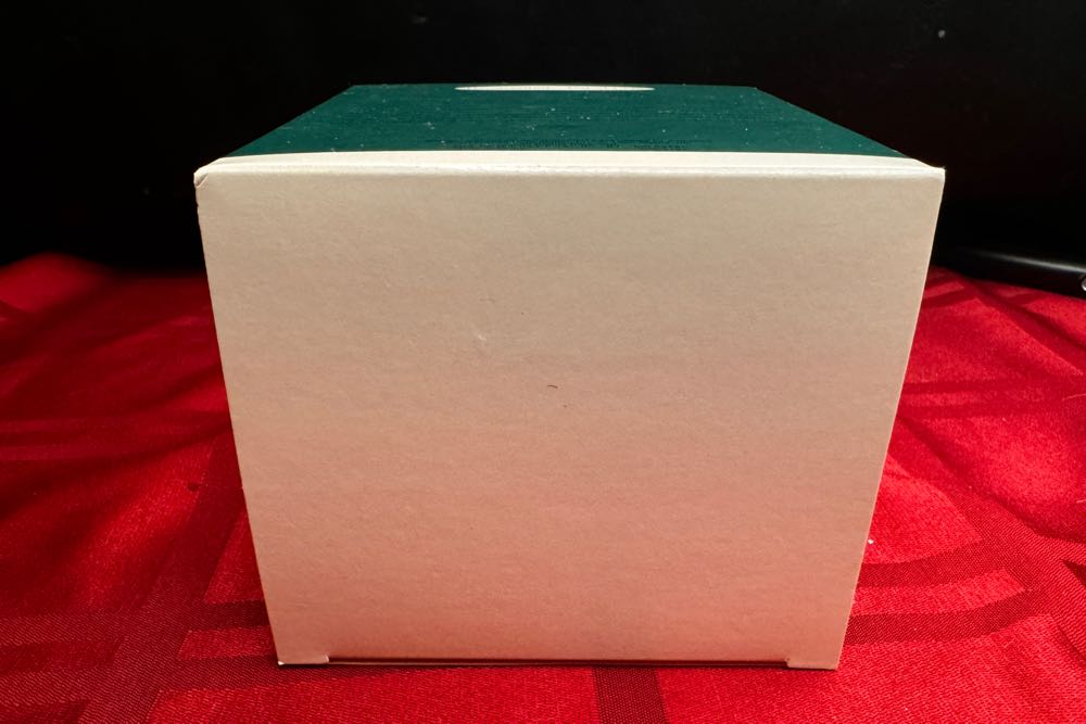 1996 Happy Holidays Barbie #1, Club Member ornament - Holiday Barbie (Barbie) ornament collectible - Main Image 3