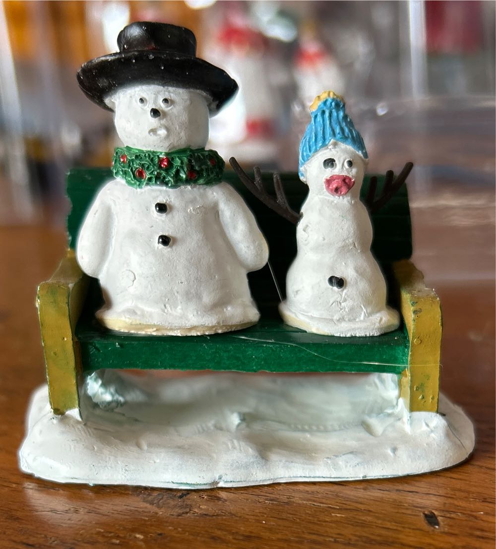 Snowdad & Snowbaby #52368 - Vail Village (Figurines) ornament collectible [Barcode 728162523686] - Main Image 3