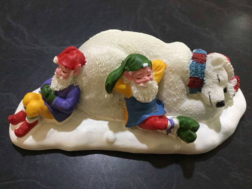 Taking A Break #72552 - Santa’s Wonderland (Figurines) ornament collectible [Barcode 728162725523] - Main Image 2