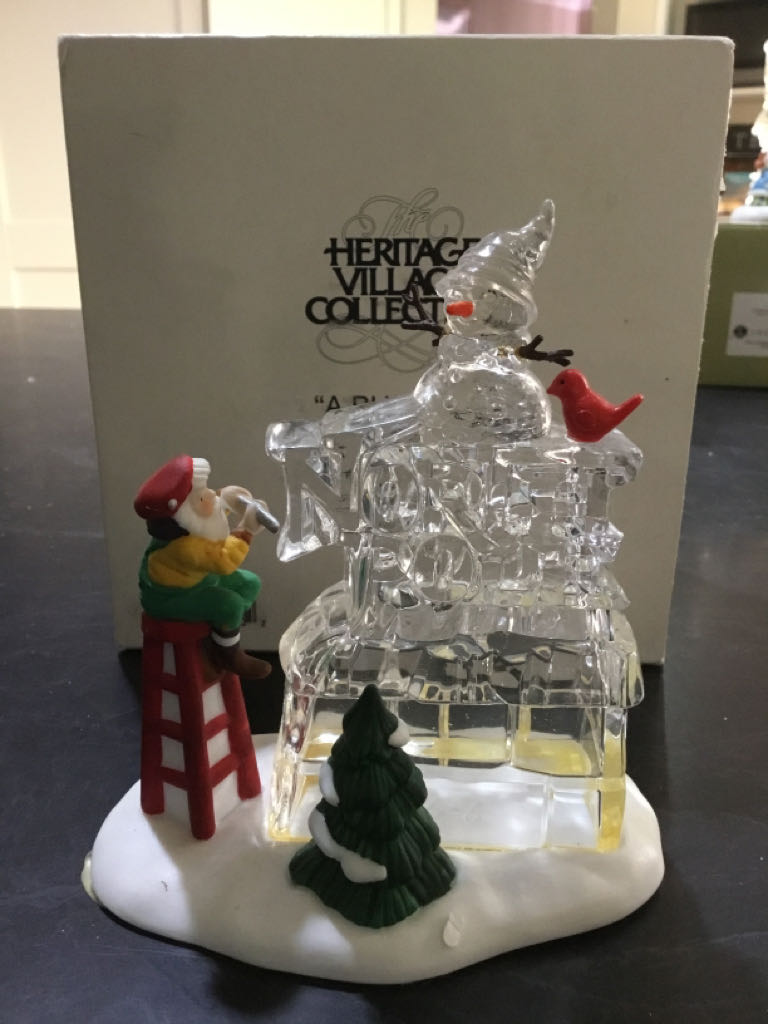 Busy Elf North Pole Sign, A - North Pole Series Accessory (Heritage Village Collection) ornament collectible [Barcode 734409064102] - Main Image 2