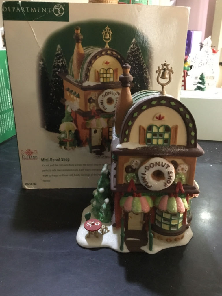 Mini-Donut Shop - North pole series (Elfland) ornament collectible [Barcode 734409145771] - Main Image 2