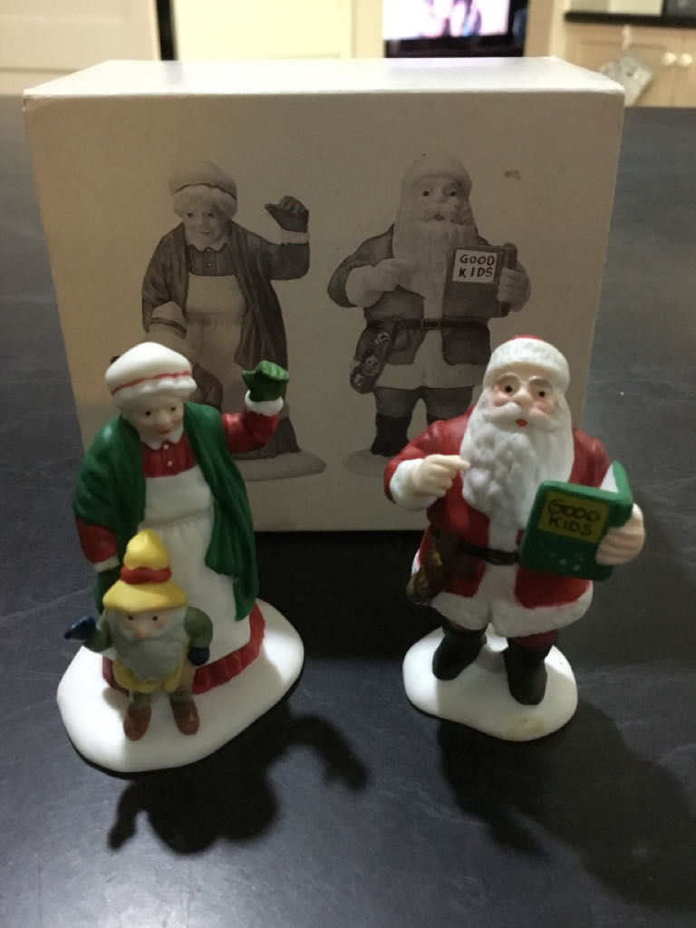 Santa & Mrs Claus - North pole series (Heritage Village Collection) ornament collectible - Main Image 2