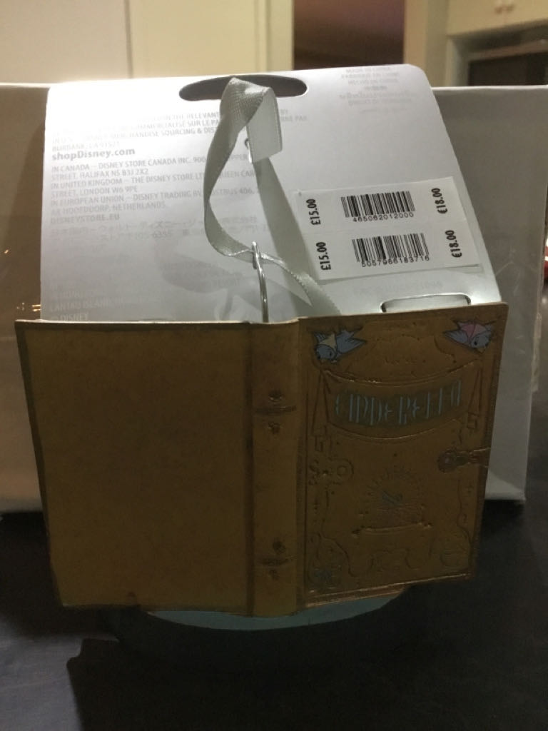 Cinderella - Disney Cinderella (Fairytale Moments) ornament collectible [Barcode 465062012000] - Main Image 2