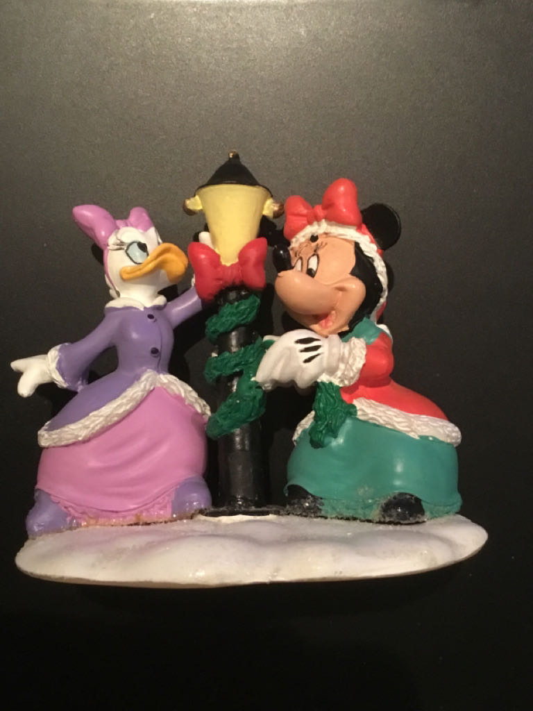 80007 (GC107) Ginger Cottages - Drosselmeyer’s Nutcrackers