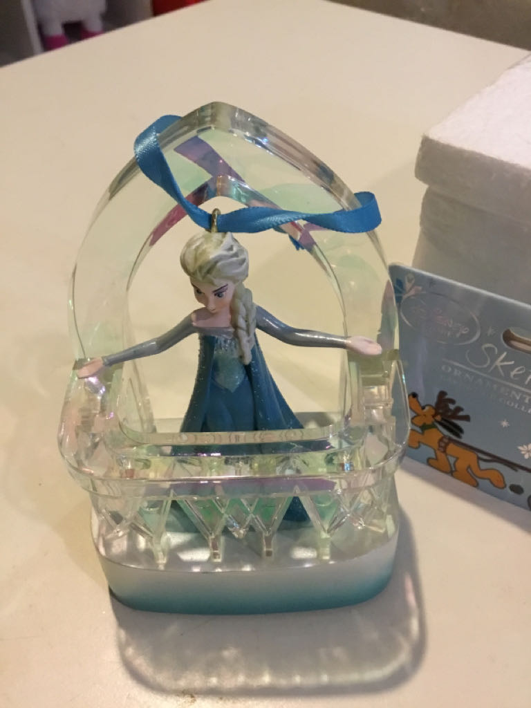 Elsa Let It Go - Disney Frozen (Frozen) ornament collectible - Main Image 2