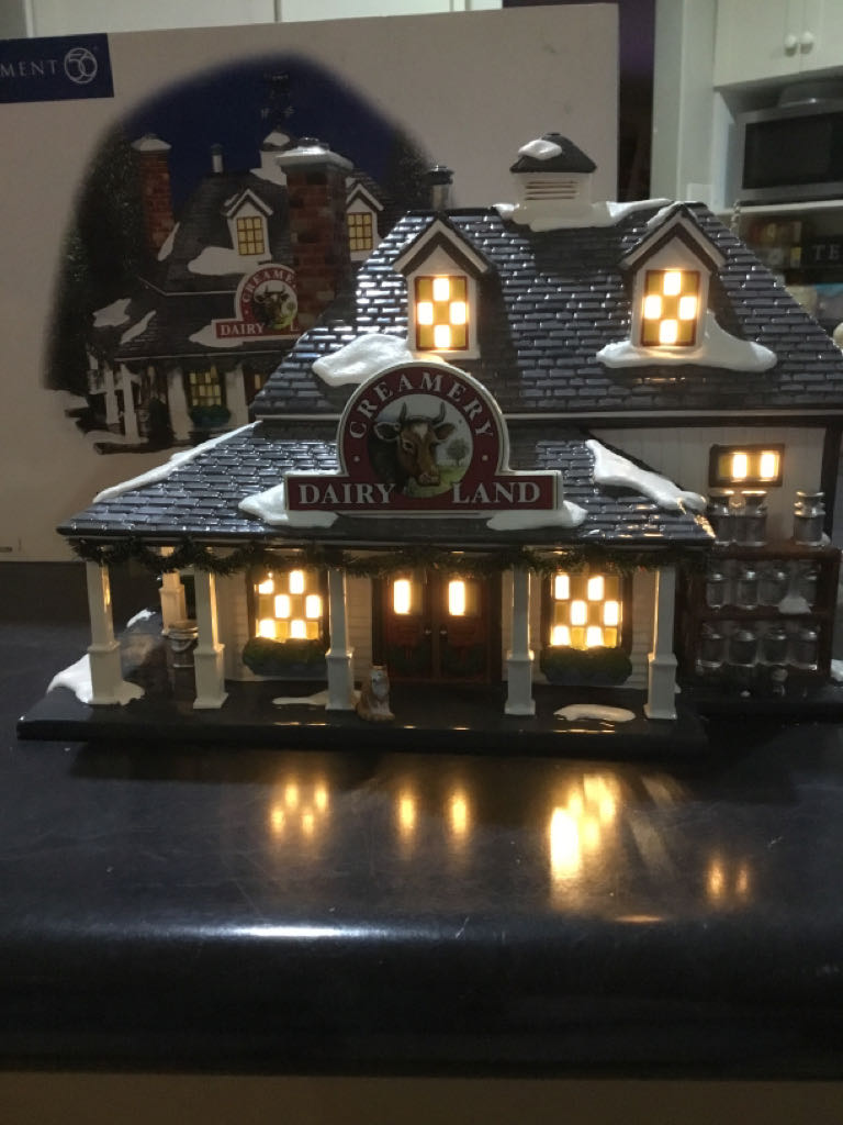 Dairy Land Creamery - Original Snow Village - Building (The Original Snow Village) ornament collectible [Barcode 734409231221] - Main Image 2