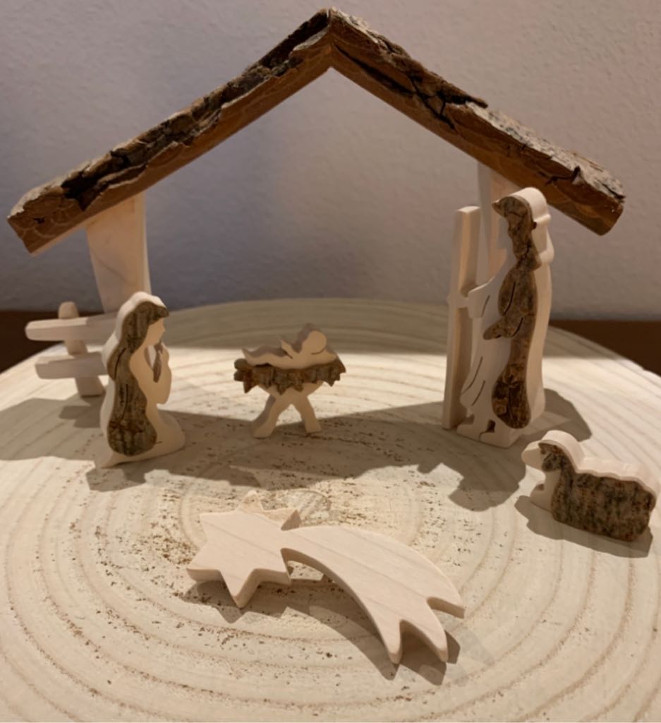 Beistle - Halloween - Die Cut - Witch Flying In Front Of Moon