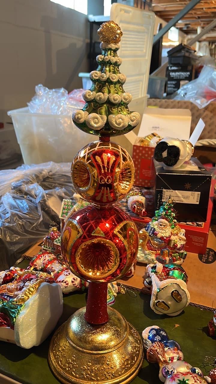 Snow Scultpure - Mickey Mouse 2004