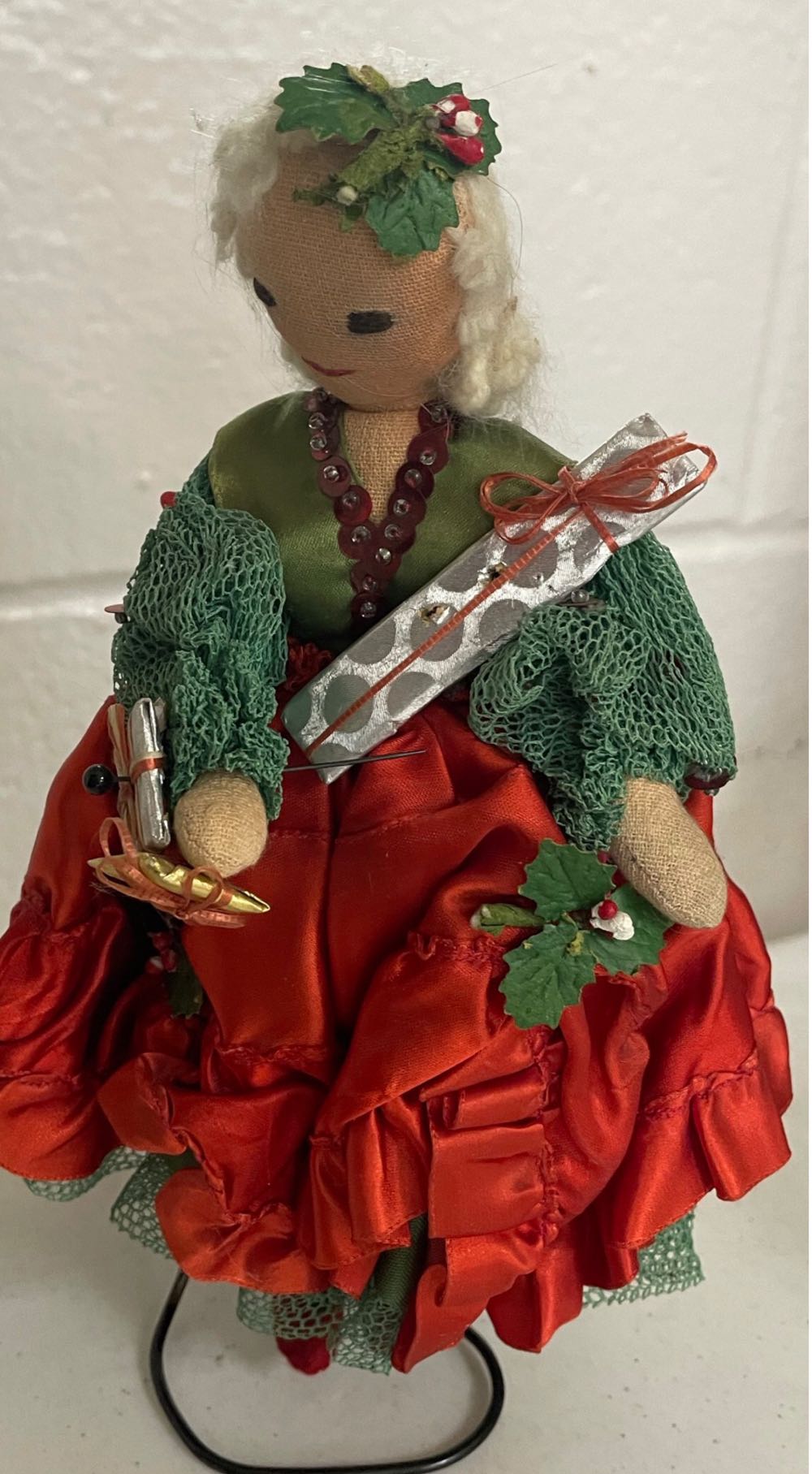 Merry Miniatures Mr And Mrs Claus