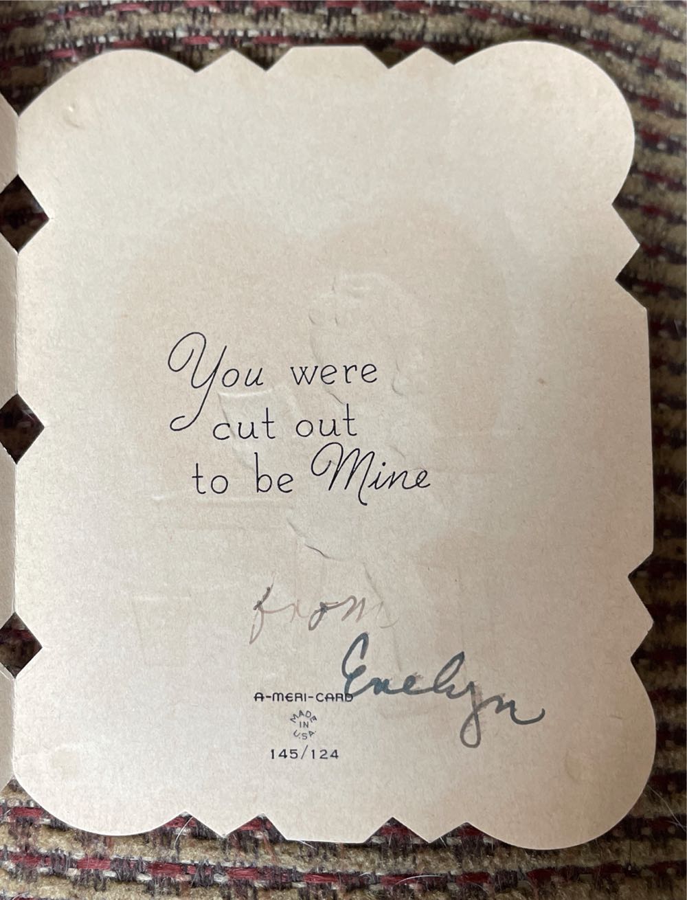 A-Meri-Card - Valentine - Girl With Scissors - 145/124 - Single Fold (Valentine) ornament collectible - Main Image 3