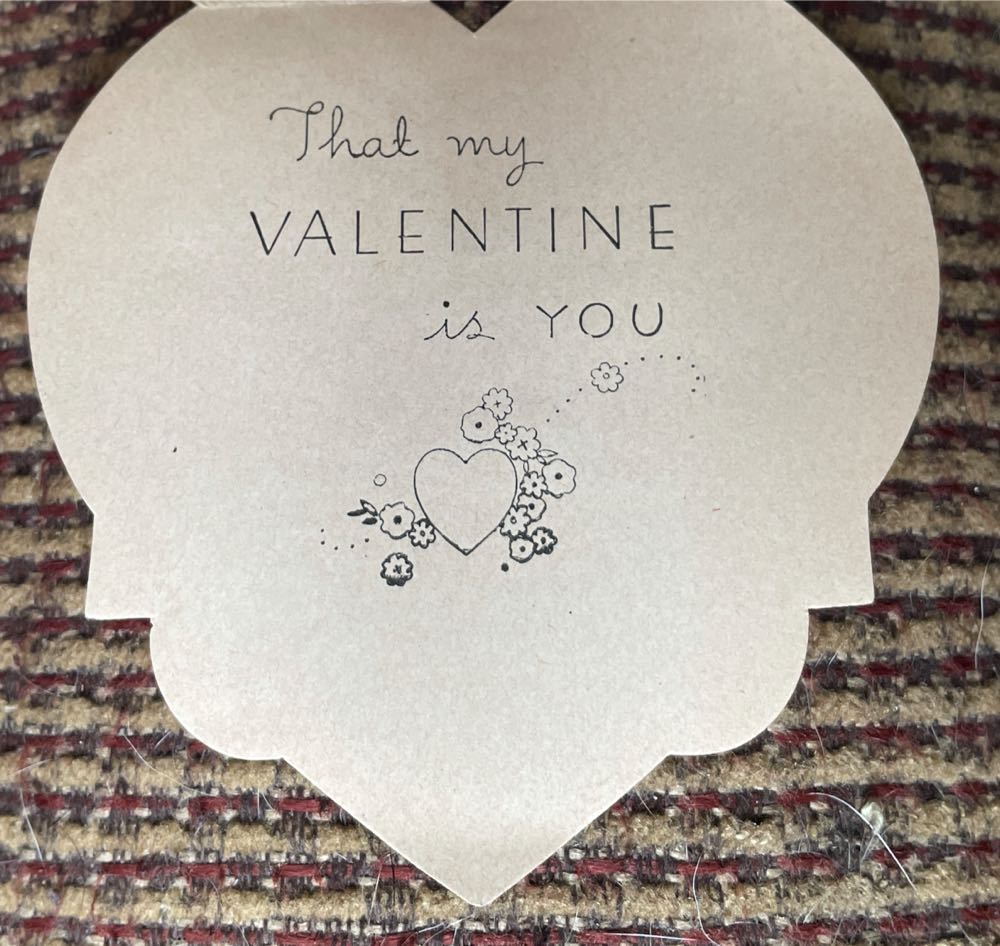 A-Meri-Card - Valentine - Girl With Mirror - 138 - Single Fold (Valentine) ornament collectible - Main Image 2