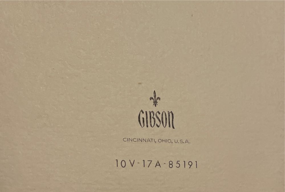 Gibson - Valentine - Bear Indians - Son - 10V-17A-85191 - French Fold (Valentine) ornament collectible - Main Image 3