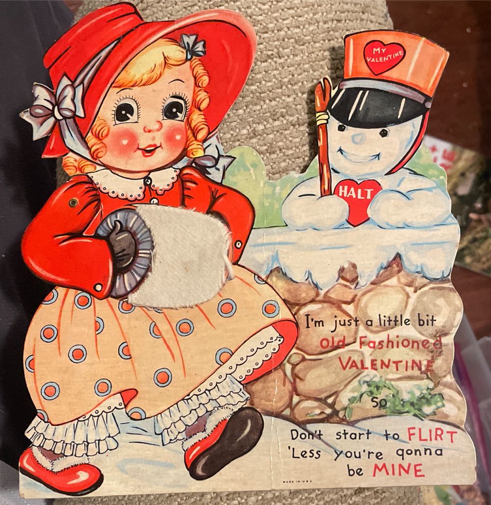 Valentine - Mechanical - Girl With Muff In Winter - Flat - Mechanical (Valentine) ornament collectible - Main Image 4