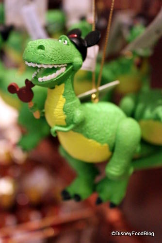 Here Comes Santa 3 - Rooftop Deliveries