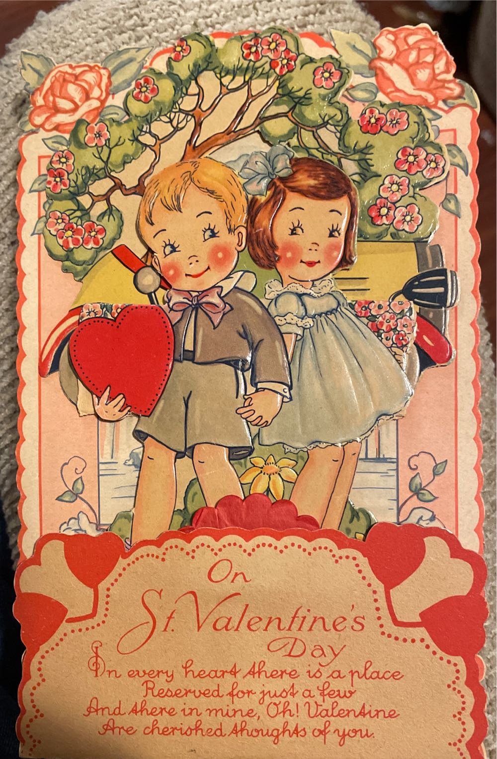 Valentine- Dimensional - Boy & Girl In Front Of Car - Dimensional - Three Layers. (Valentine) ornament collectible - Main Image 1