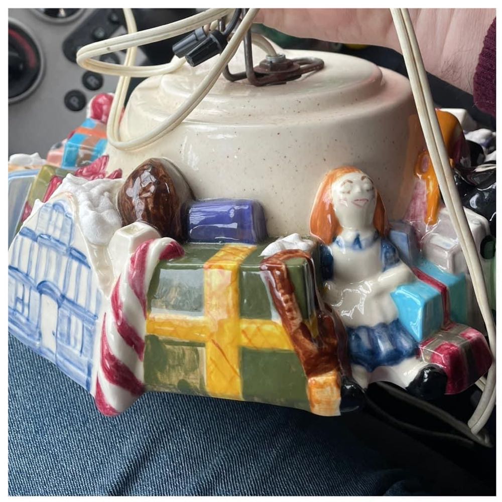 Ceramic - Atlantic - Presents Base - #A977 - #A97 (Ceramic) ornament collectible - Main Image 2