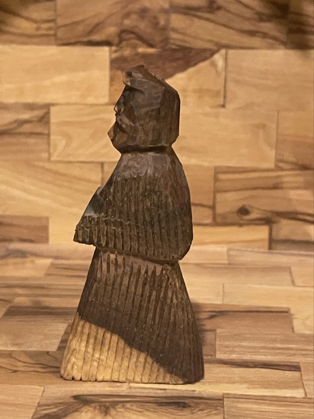 West Bank - Shepherd - Kneeling - Magi (Nativity) ornament collectible - Main Image 2