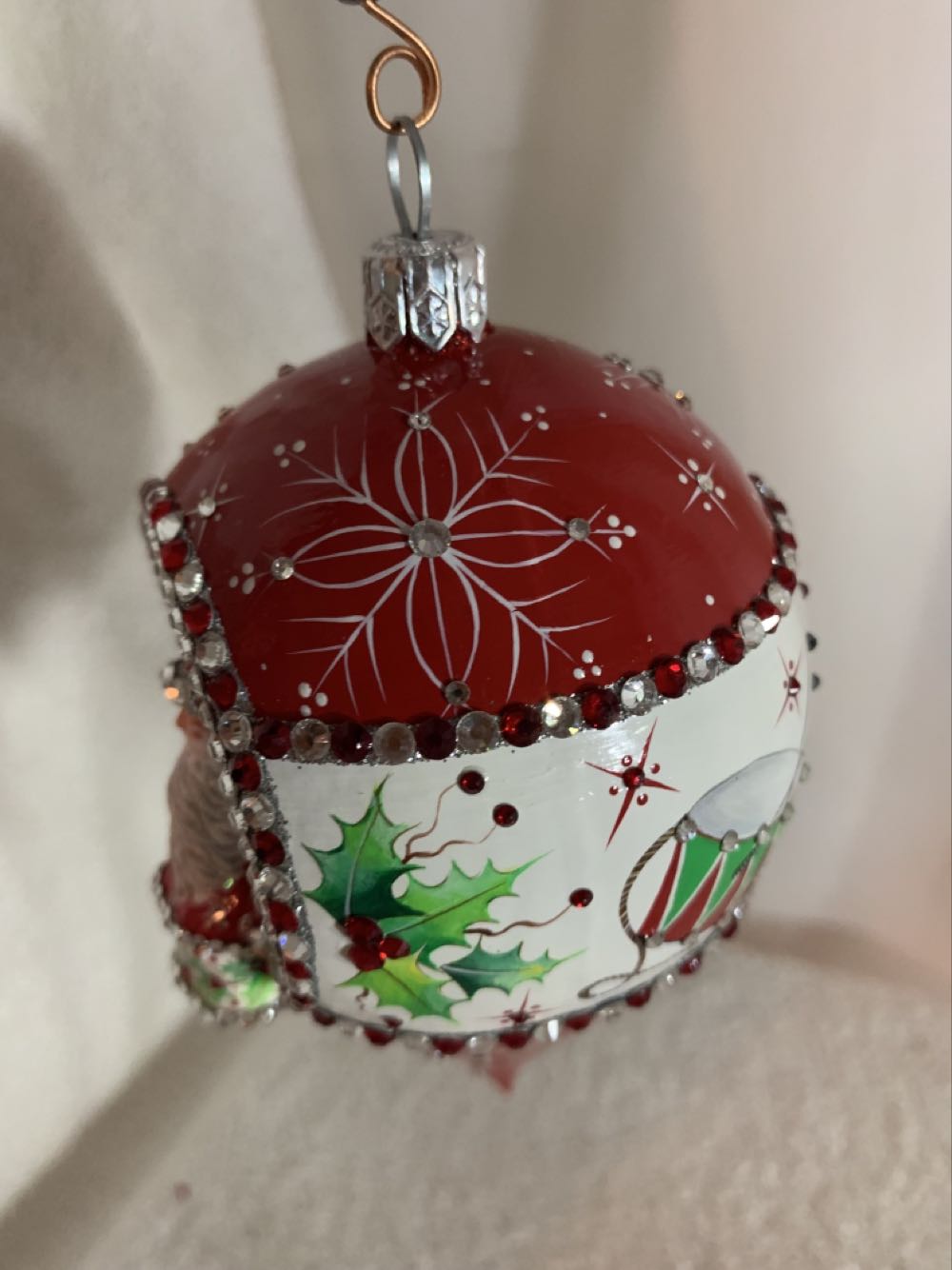 Courtauld Reflector, Red & Green with Holly - Courtauld Reflector (Christmas Tree Ornament) ornament collectible - Main Image 3